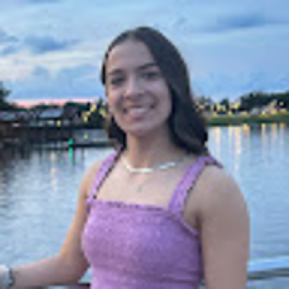 Meet your Posher, Caris